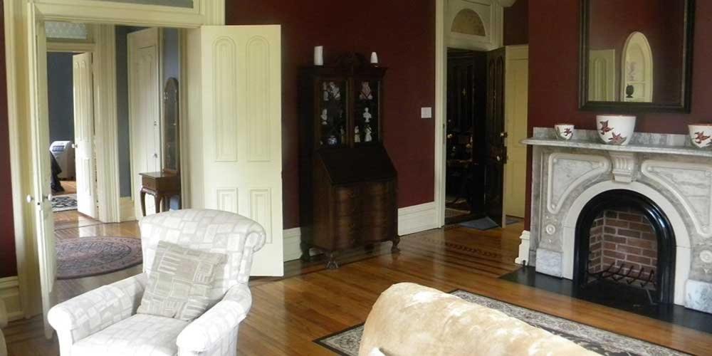Heritage House Suites * Indiana